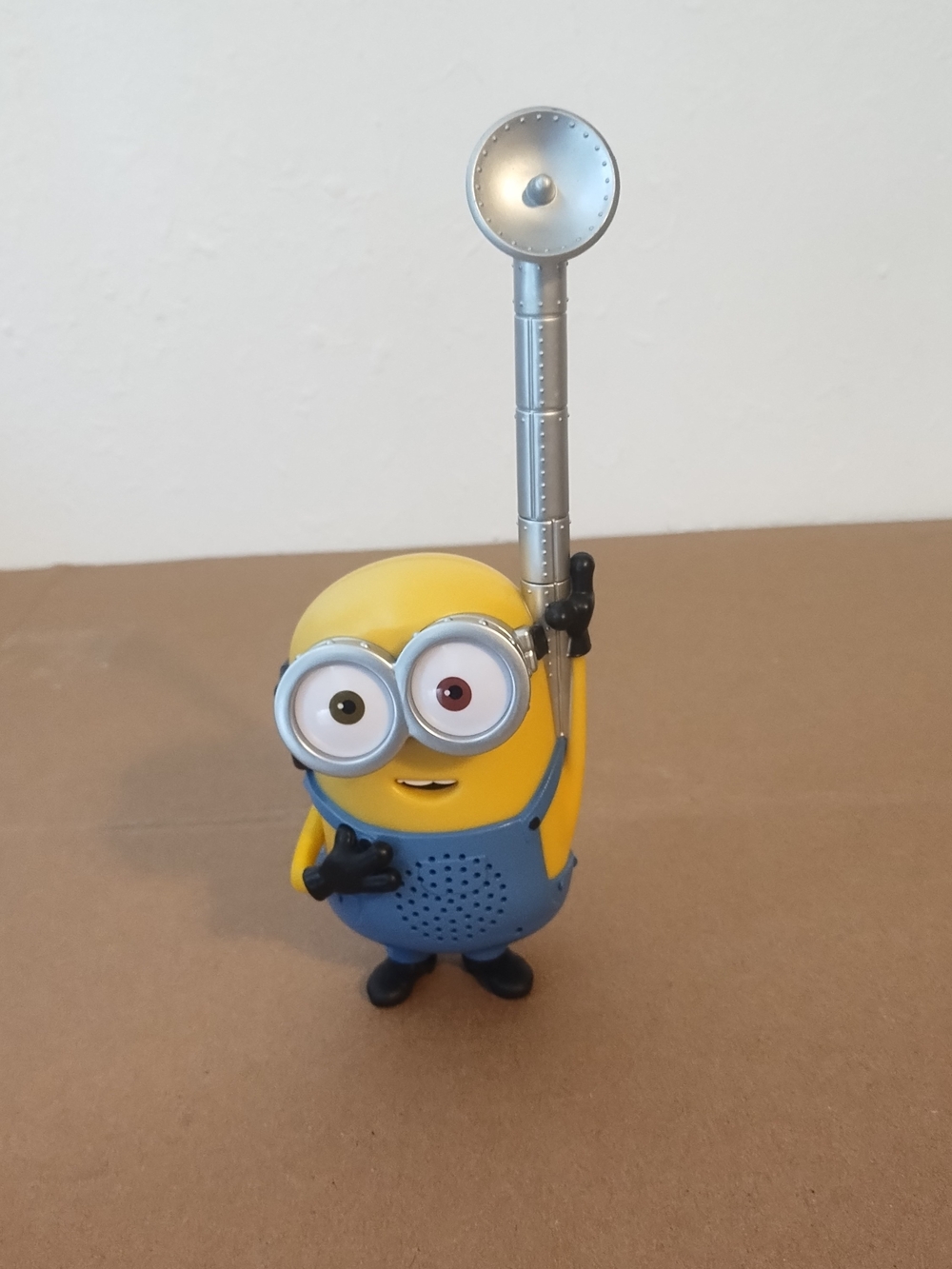 eKids minions walkie talkies for kids, free and extended rangeToys Designed for